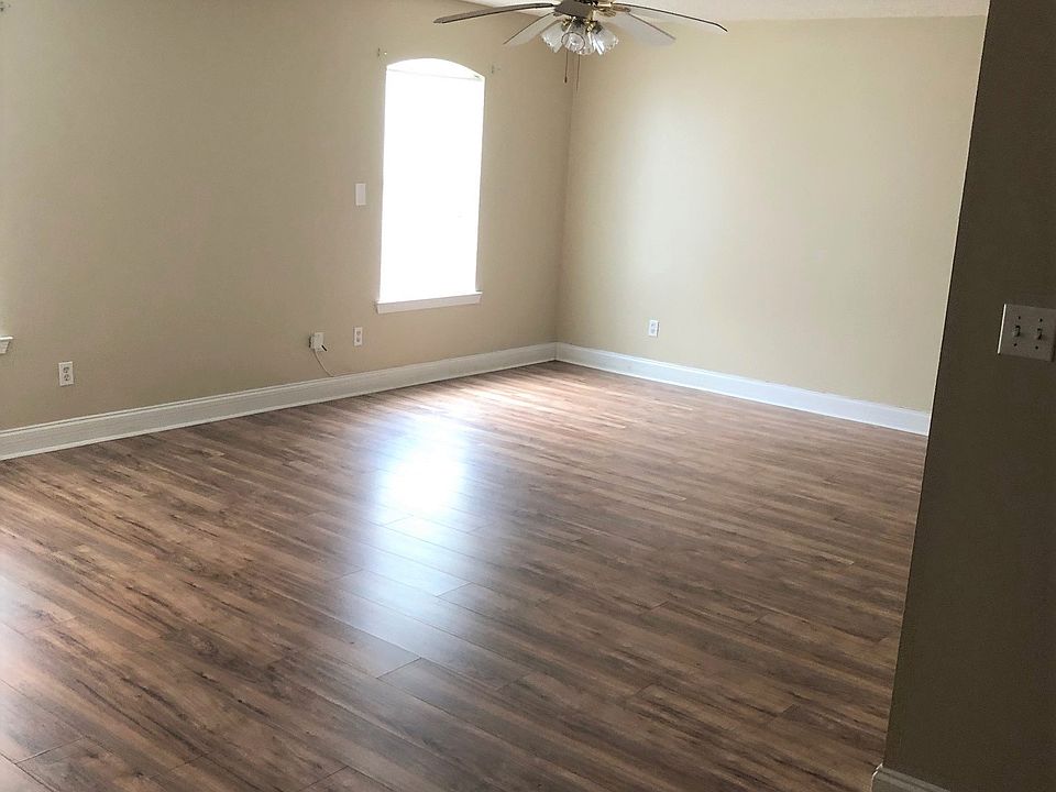 2nd image of 18027 Old Highway 49 APT B