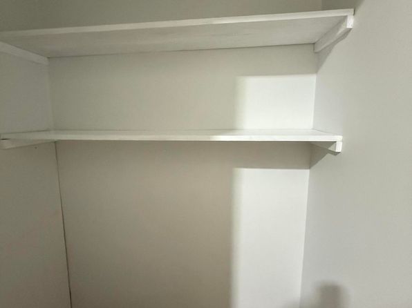 louisville-kentucky-73472682 picture