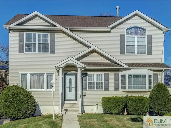 4 Westbury Rd, Iselin, NJ 08830