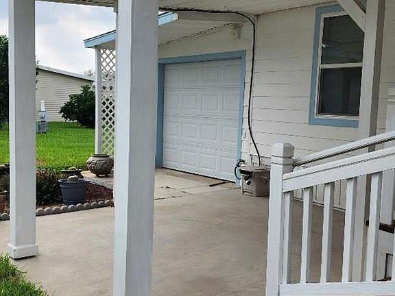3rd image of 1506 Coco Palm Dr #17