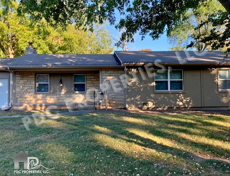 2116 S Valley Rd