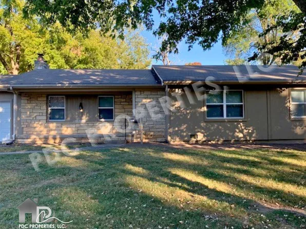 2116 S Valley Rd, Springfield, MO 65804