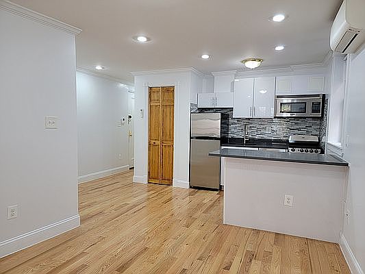 1st image of 239 W 10th St APT 1C