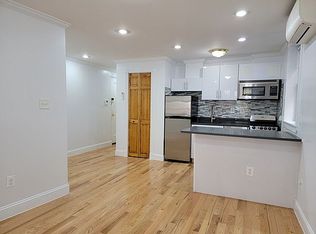 239 W 10th St APT 1C, New York, NY 10014