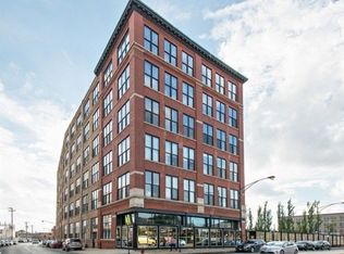 1872 N Clybourn Ave, Chicago, IL 60614