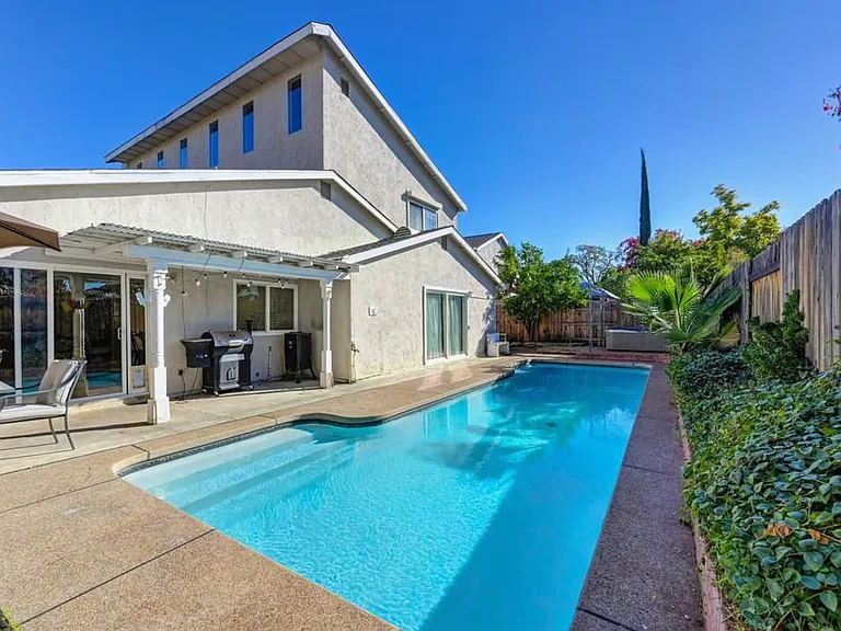 9349 Blue Oak Dr — Photo 11