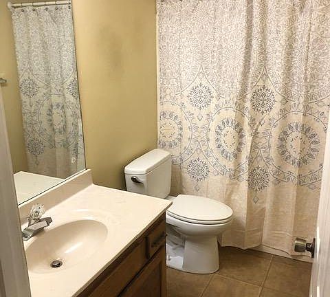3rd image of 948 Heritage Pl