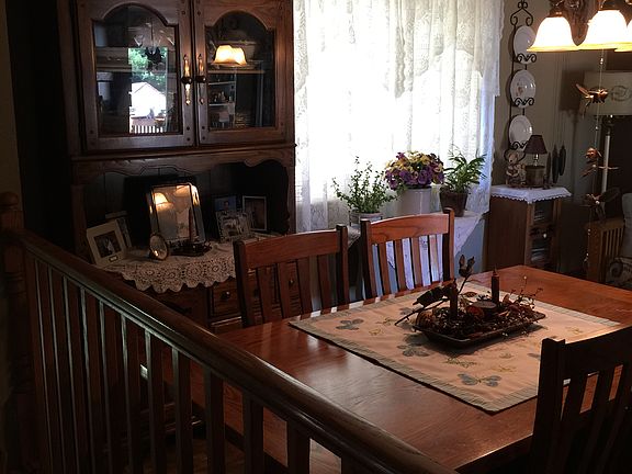 Dining room west side