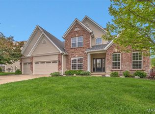 1106 Water View Ln, O'Fallon, MO 63366