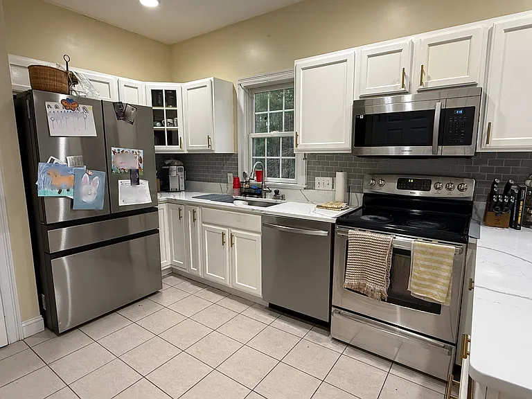Knowlton Cir — Photo 8