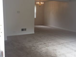 1314 Tamara Ct, Waukegan, IL 60085