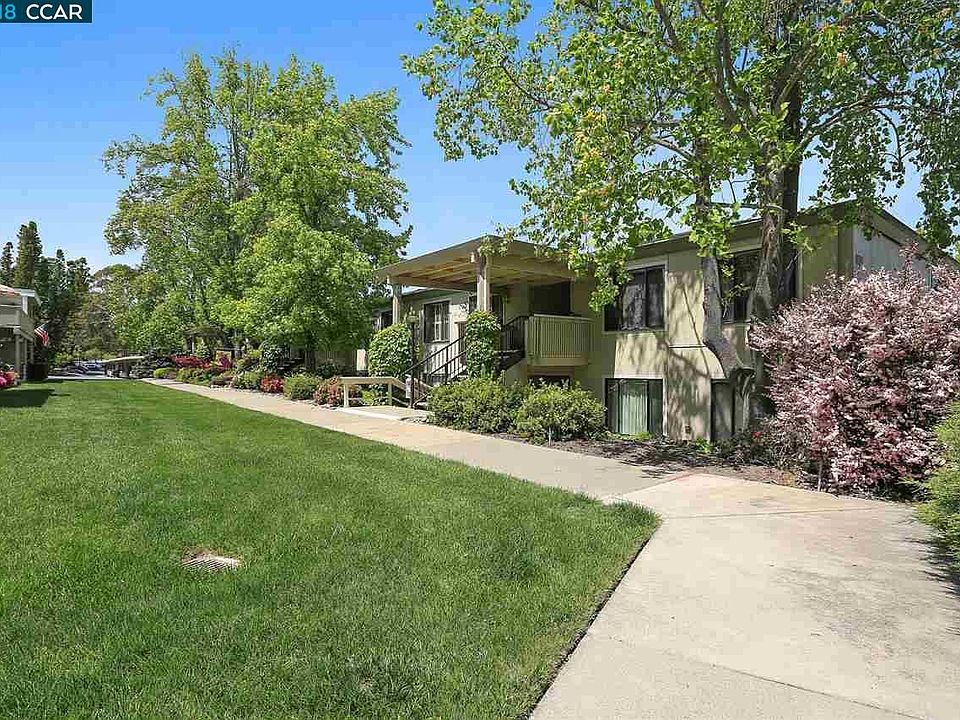 1st image of 2665 Pine Knoll Dr Unit 9