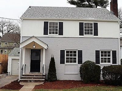 24 Emerson Ter, Bloomfield, NJ, 07003