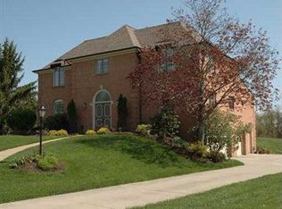 1721 Sturbridge Dr, Sewickley, PA 15143