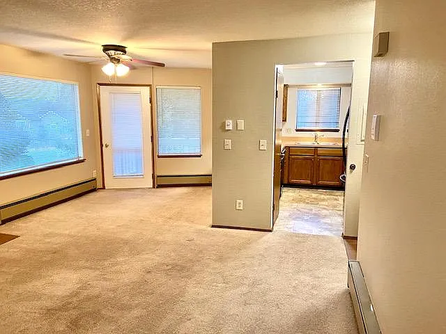 DINNING ROOM KITCHEN