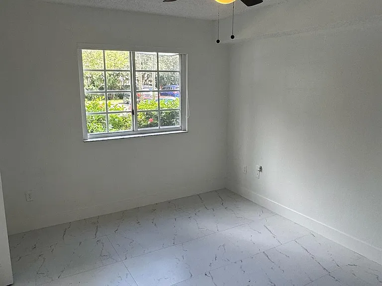 3221 Sabal Palm Mnr #105 — Photo 10