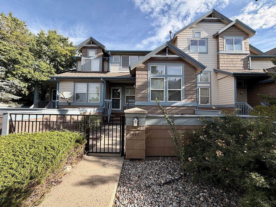 1st image of 111 Rowena Pl
