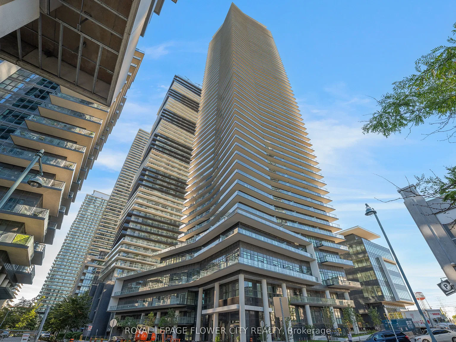 3 bed, $3,999 — Photo 4