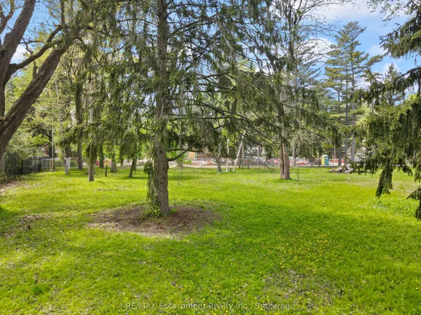 2322 Bennington Gate, Oakville, ON L6J 6C2