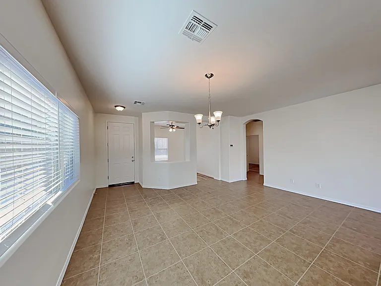 868 W Basswood Ave — Photo 7