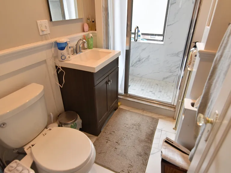 9 Greenway Ct #2 — Photo 11