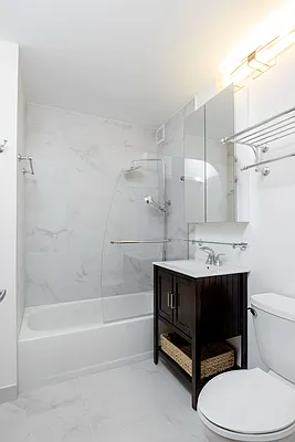 Rented by Town Residential | media 9