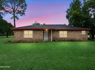 915 Sycamore Rd, Richmond, TX 77469