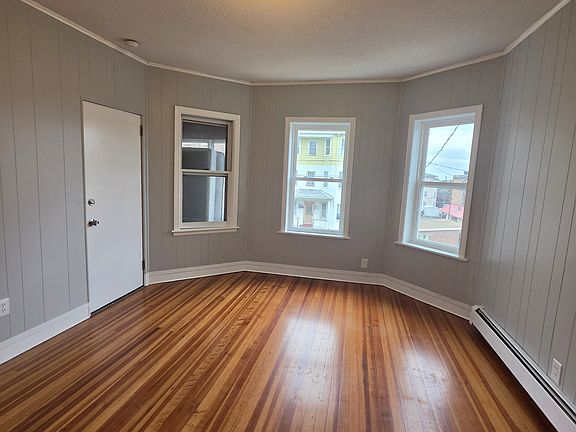 5th image of 20 Horace St APT 2S