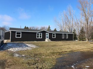 315 4th St, Davenport, ND 58021