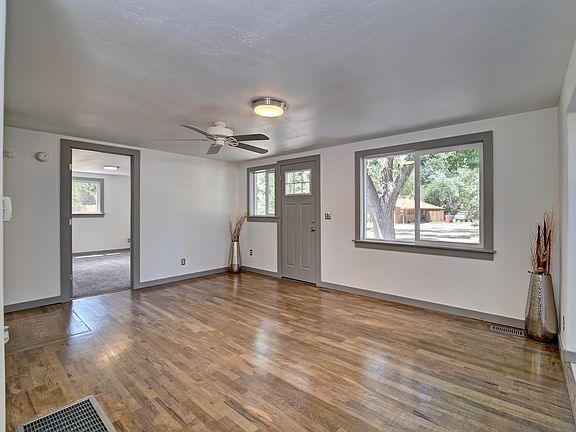 3rd image of 246 Lincoln Ln