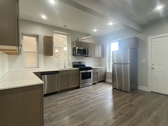 2nd image of 4230 W Crystal St #11556853