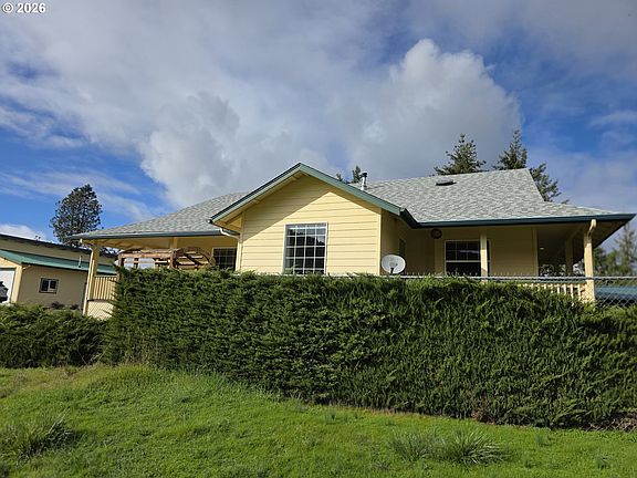 3rd image of 1909 W Duke Rd