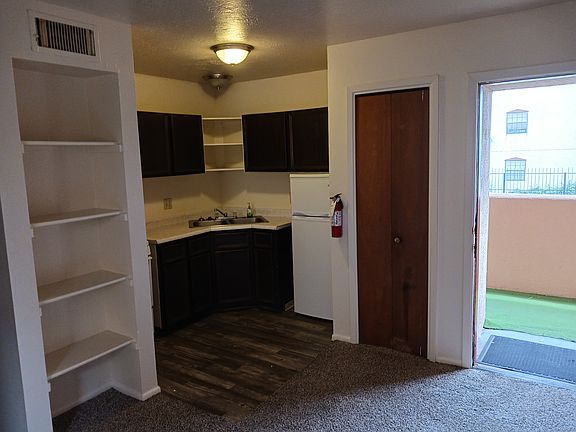5th image of 815 Coal Ave SW APT 26