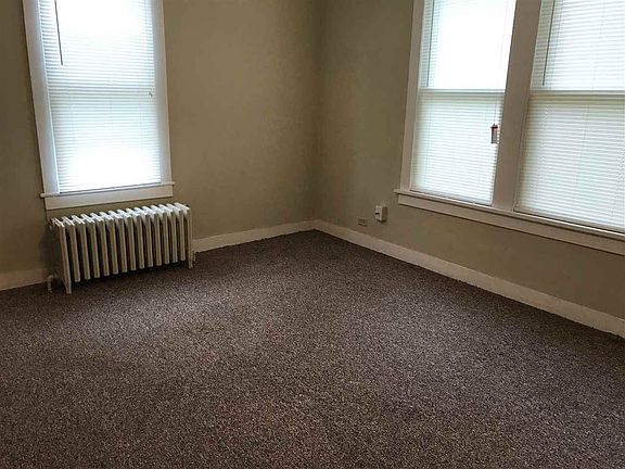 5th image of 505 E Wells St