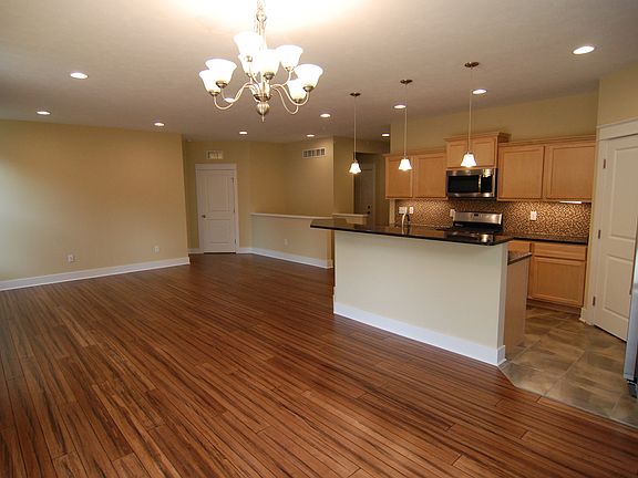4th image of 1833 Hollow Creek Dr SE