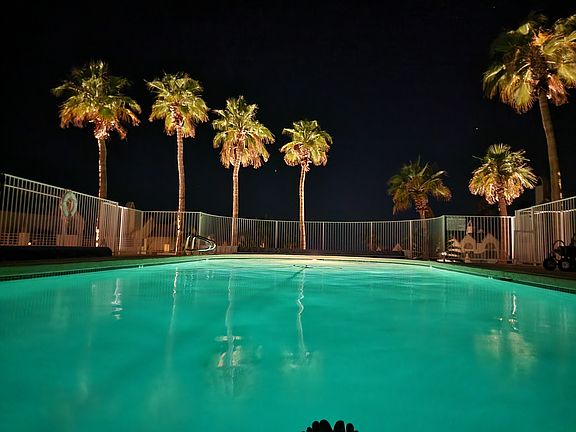 4th image of 420 Acoma Blvd S Unit 49