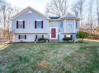 422 Jones Rd, Naugatuck, CT 06770