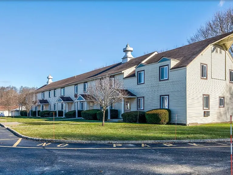 Hopewell Gardens Apartments — Photo 3