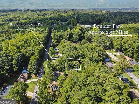 2nd image of 818 Bolton Rd NW