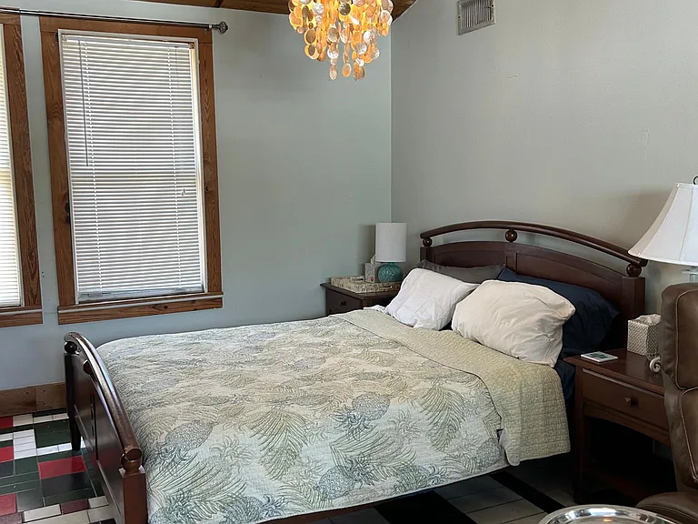 203 Oleander St #COTTAGE — Photo 4