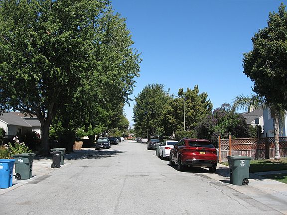 3rd image of 1312 Birch Ave
