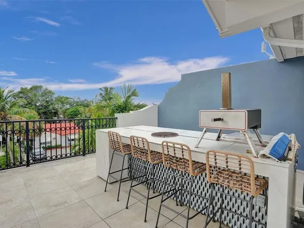 726 NE 15th Ave, Fort Lauderdale, FL 33304