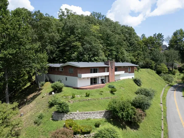 540 Skyline Dr, Hazard, KY 41701