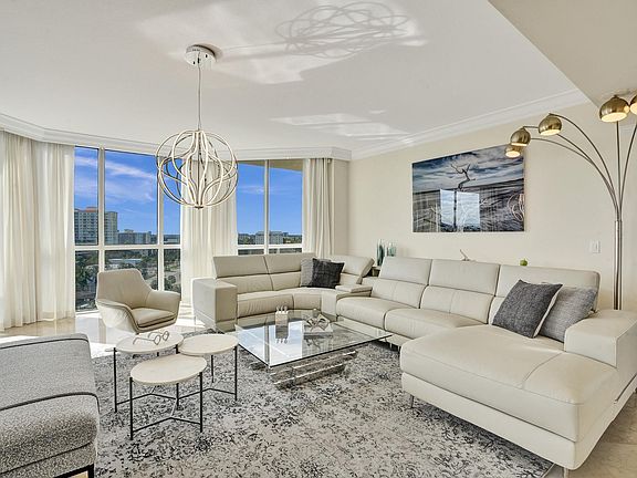 3rd image of 3100 N Ocean Boulevard #808