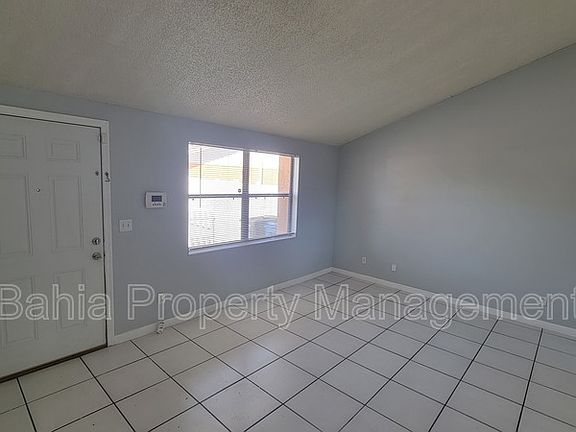 4th image of 10101 Chapel Hill Ct