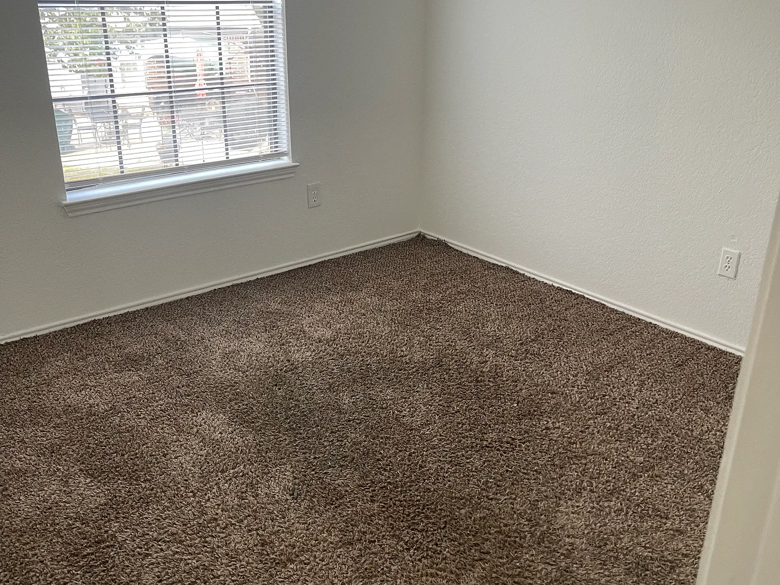 3 bed, 1252 sqft, $1,650 — Photo 4