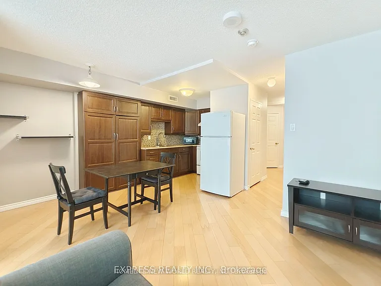 55 Centre Ave #604 — Photo 2