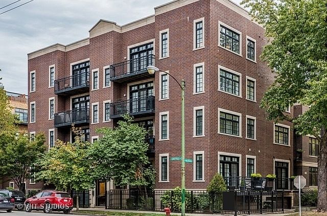 1st image of 2501 N Sheffield Ave APT 4S