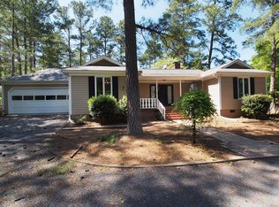 7 Pinyon Ln, Pinehurst, NC 28374