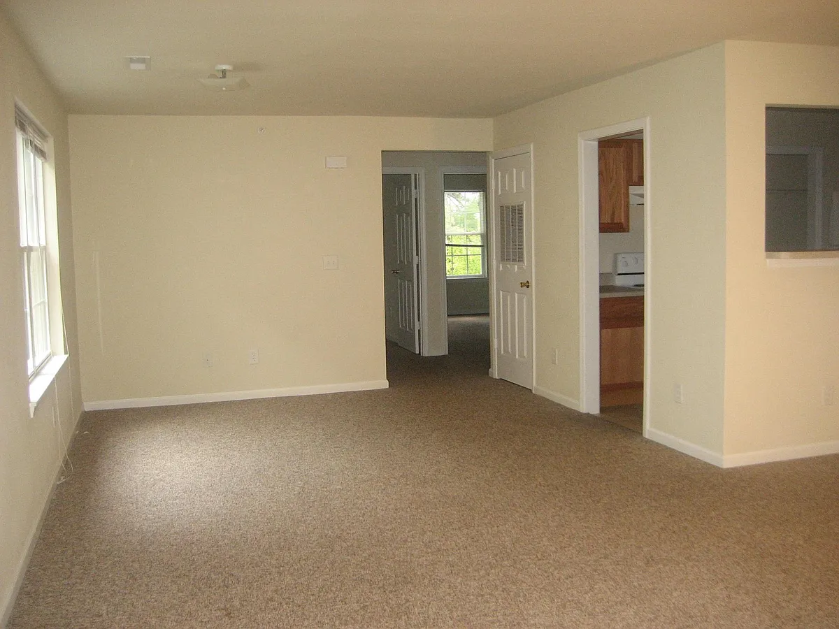 Building Photo - 1021 Carlton Ave #106